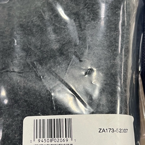 Pendleton Eco-Wise Wool Blanket - Picture 3 of 3